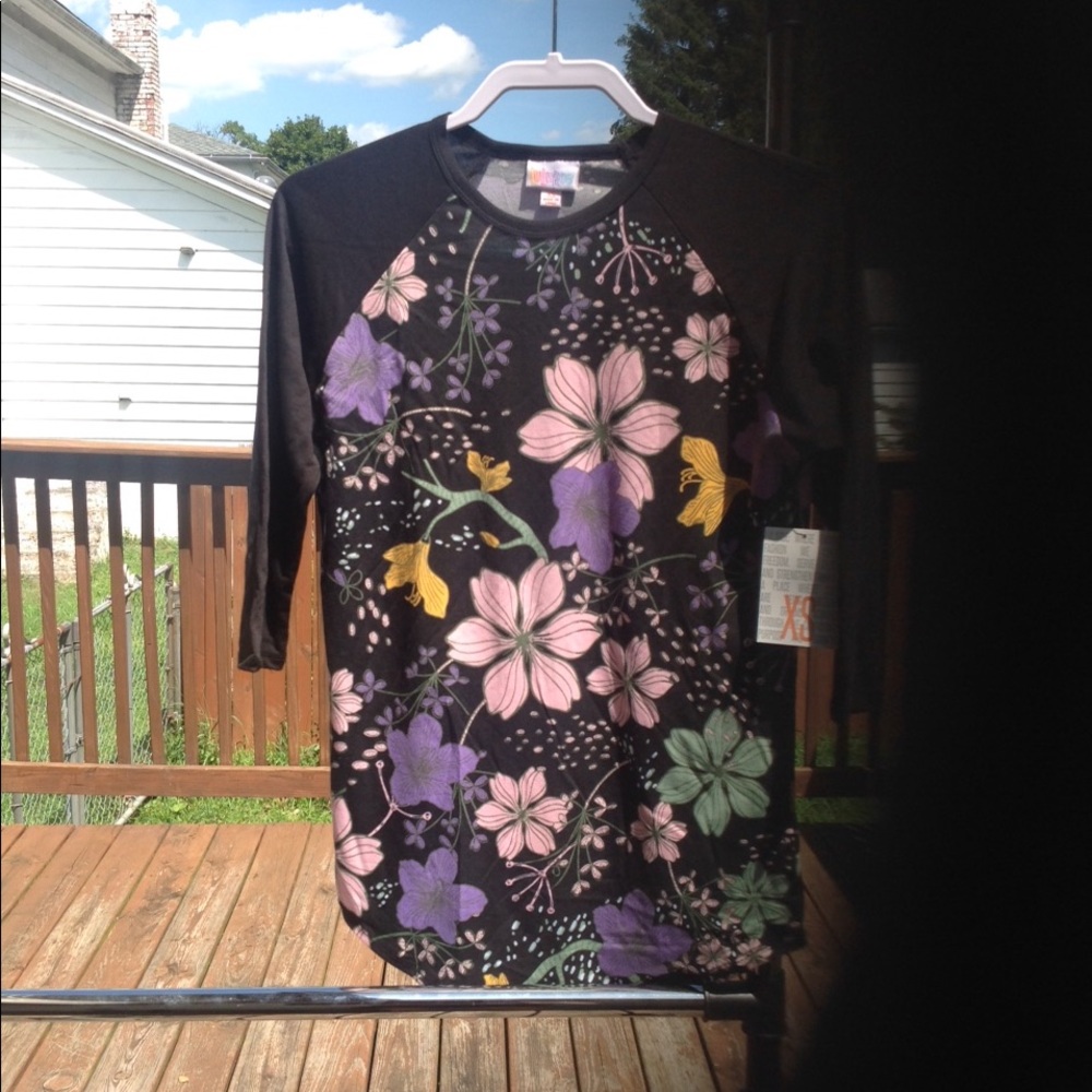 Lularoe Randy shirt
